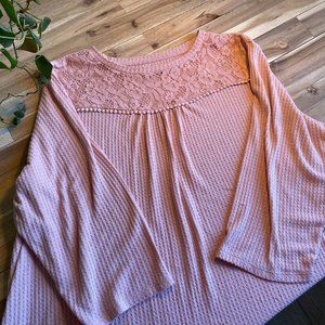 Soft Pink Lace Inset Cropped Sleeve Thermal Shirt
